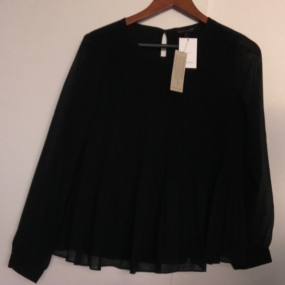 Banana Republic blouse Petite Release Pleat Top - Picture 4 of 5